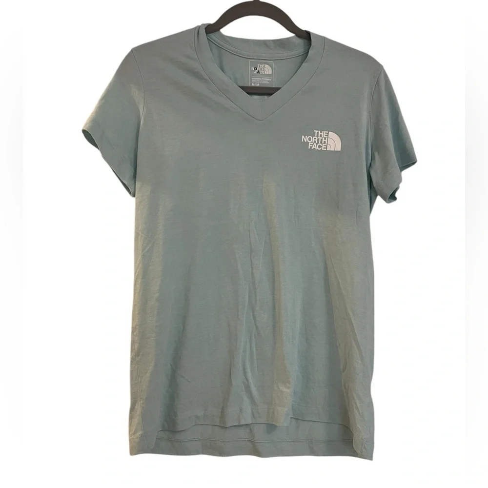 The North Face V-Neck T-Shirt Short Sleeve Lightweight - Picture 2 of 6
